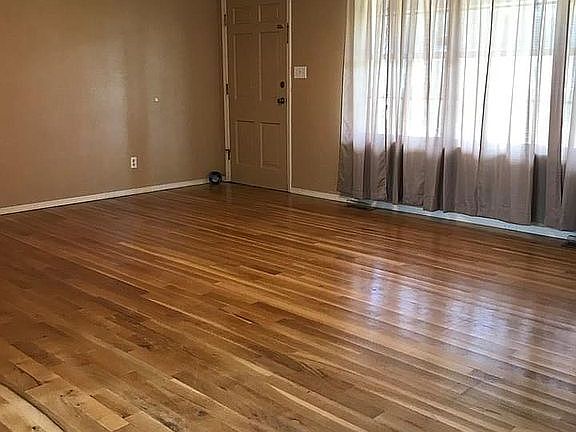 3rd image of 95 Barbara Ave