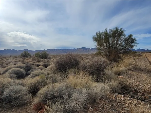 31C S Daytona Dr, Yucca, AZ 86438