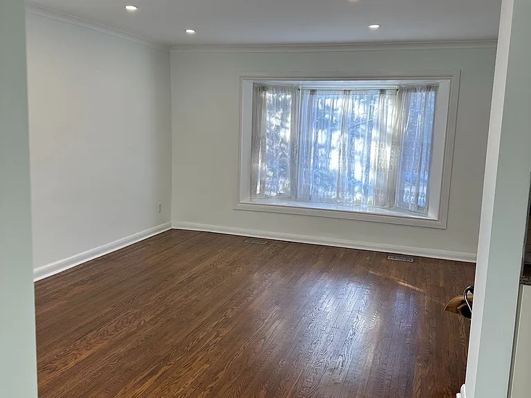 45 Bayview Pkwy — Photo 13