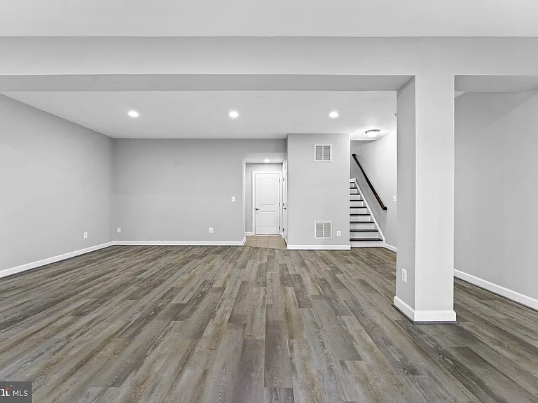 21268 Park Grove Ter — Photo 75