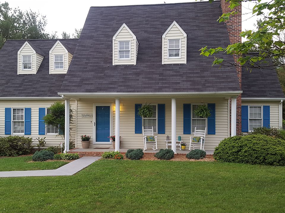 1st image of 10 Parwood Ct