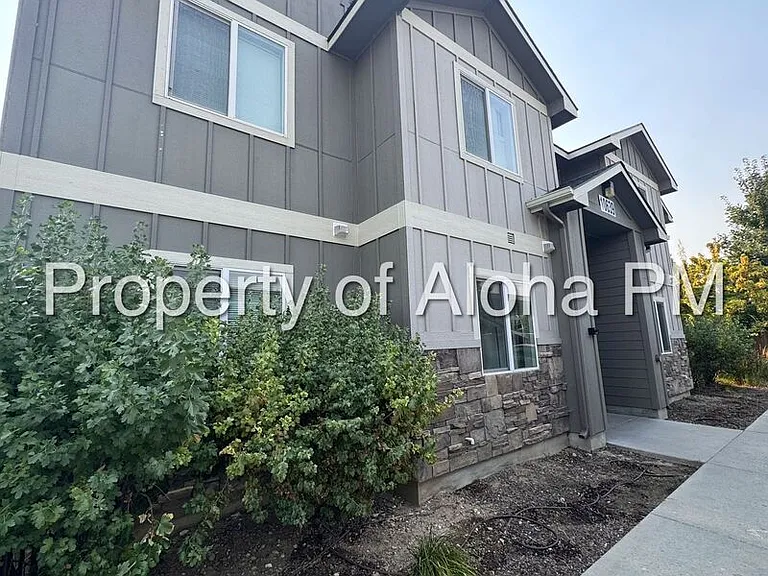 10639 W Wasdale Dr #102 — Photo 3