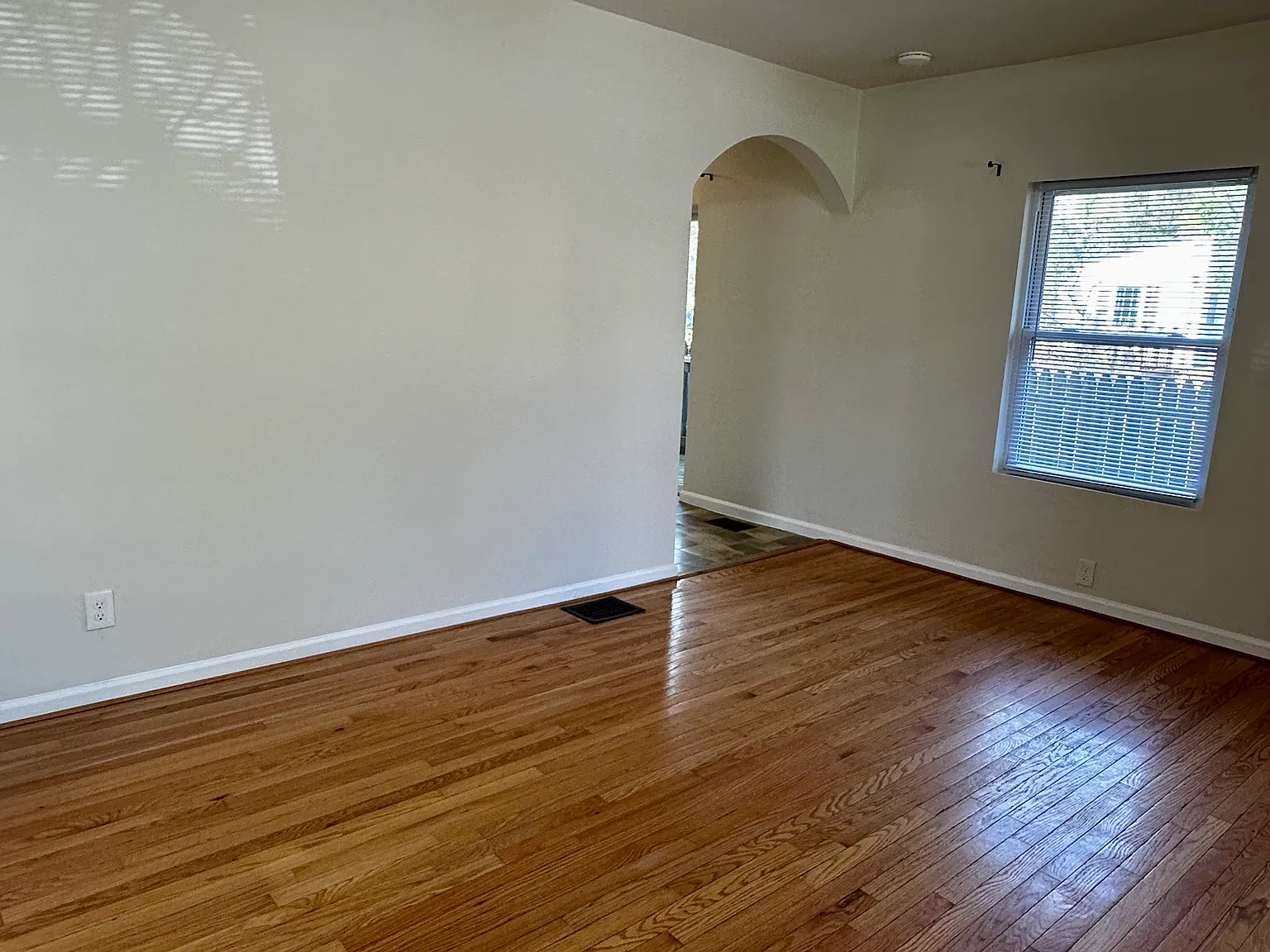 2 bed, 1260 sqft, $2,500 — Photo 3