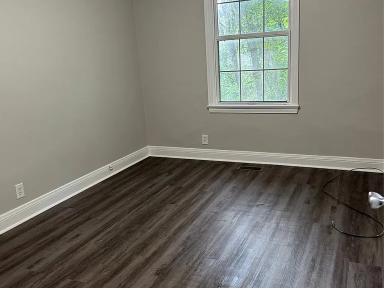 272 Brown Pl — Photo 4
