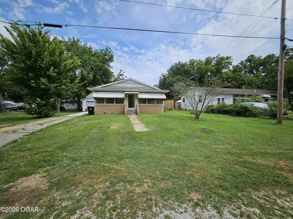 302 S Chicago, Marionville, MO 65705