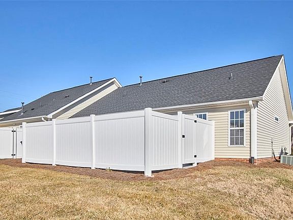 2nd image of 3958 Parkview Ct