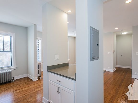 5th image of 1940 W Wilson Ave #2M