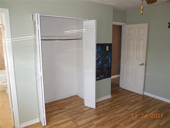 3rd image of 5008 Antioch St