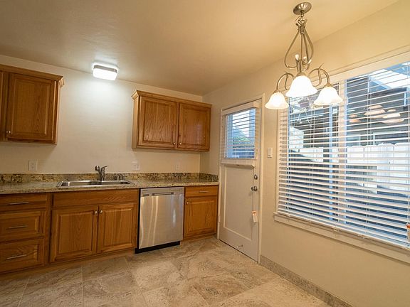 5th image of 860 Live Oak Ave APT 2