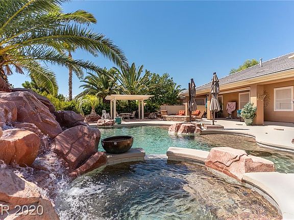 2nd image of 8114 Villa Del Cielo St
