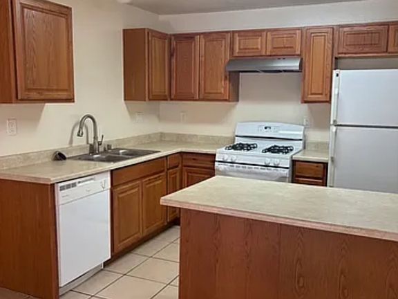 4th image of 717 W California Ave #9