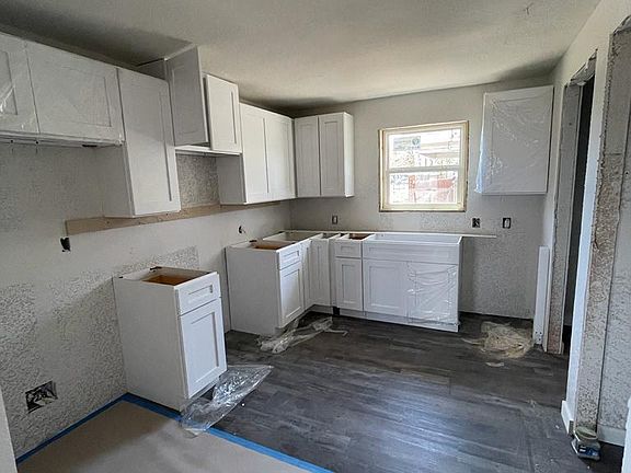 4th image of 505 Blandin St