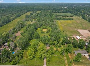 8666 Wolcott Rd, Clarence center, NY 14032