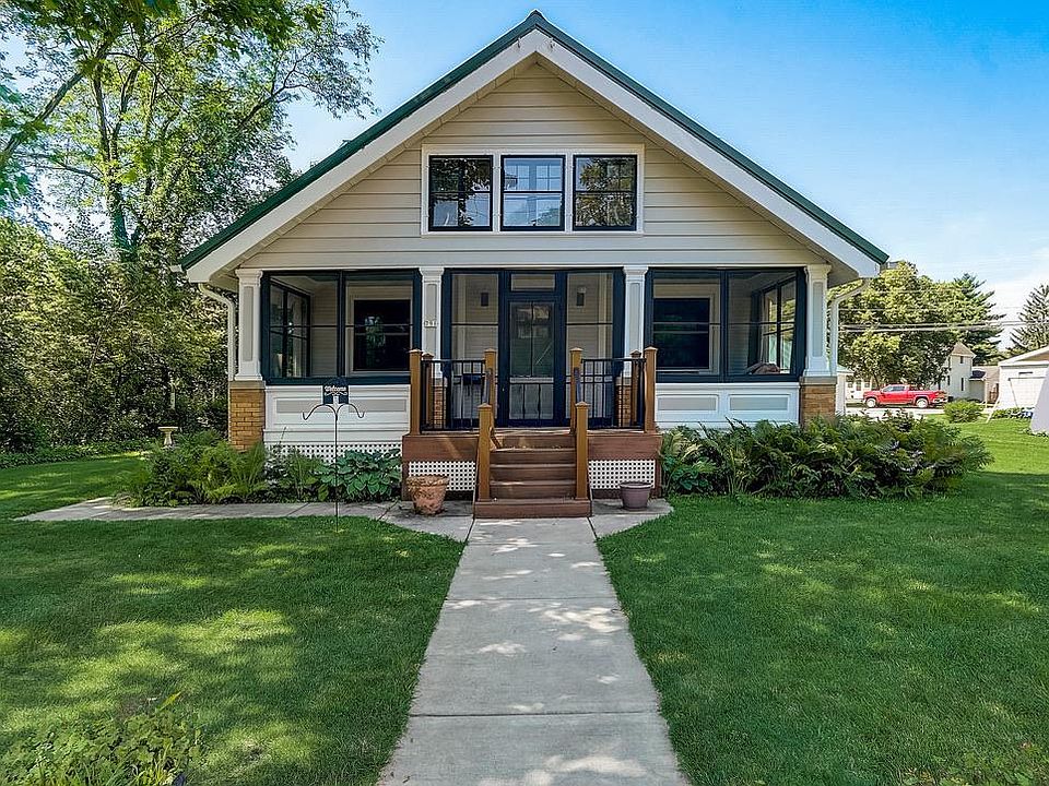791 Water St, Prairie Du Sac, WI 53578 Zillow