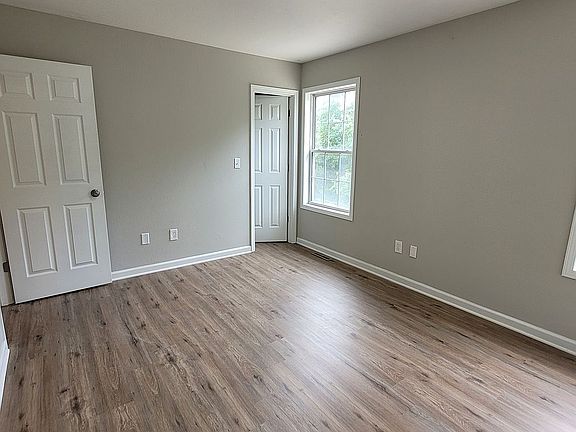 5th image of 2946 Nw Pl
