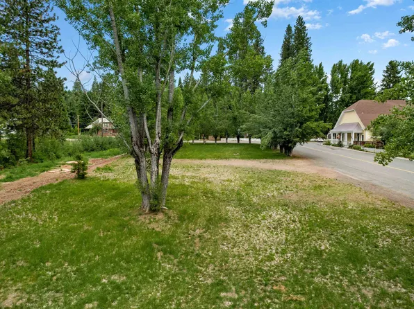 2 Corner Lots Main St, McCloud, CA 96057