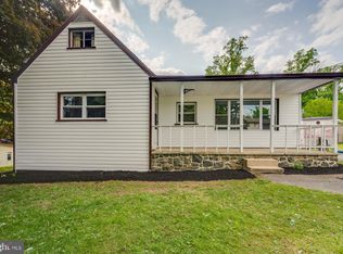 44 Hartz Rd, Fleetwood, PA 19522