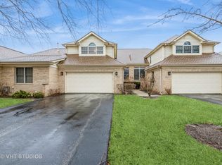 1922 Ivy Ln, Glenview, IL