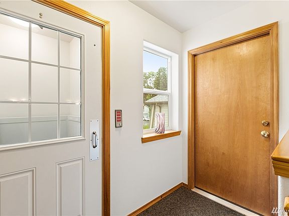 4th image of 715 Cascade Palms Ct #715