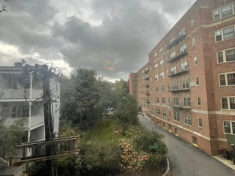 988 Memorial Dr #286 — Photo 9