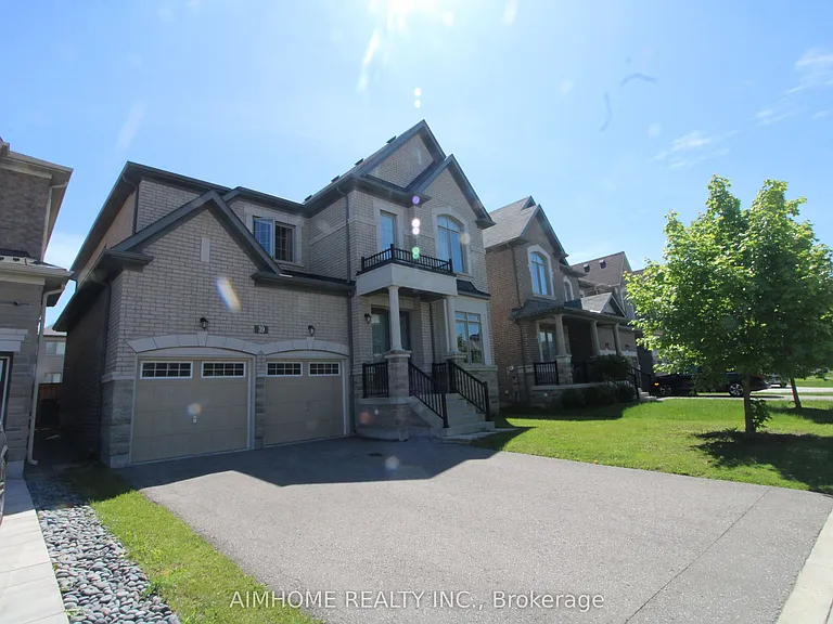 39 Scrivener Dr — Photo 3