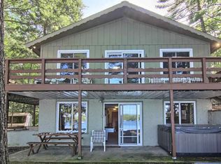 1087 Resort Dr, Traverse City, MI 49696