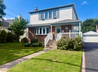 (Undisclosed Address), Lynbrook, NY 11563