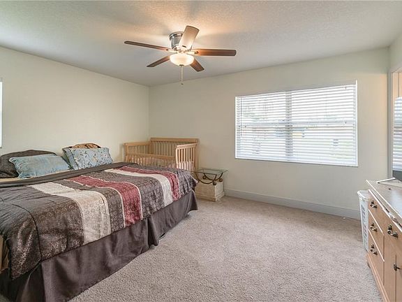 4th image of 1018 Plato Ave