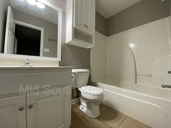 4th image of 312 Clint Rd #A