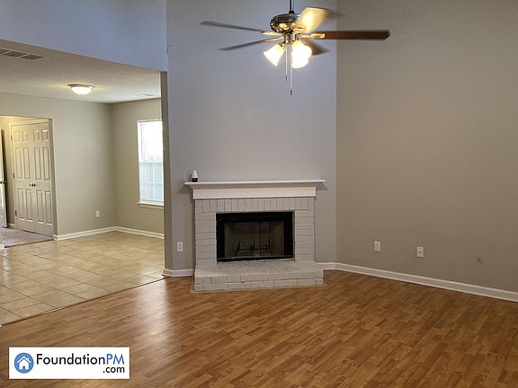 5th image of 1835 Eagle Shore Dr