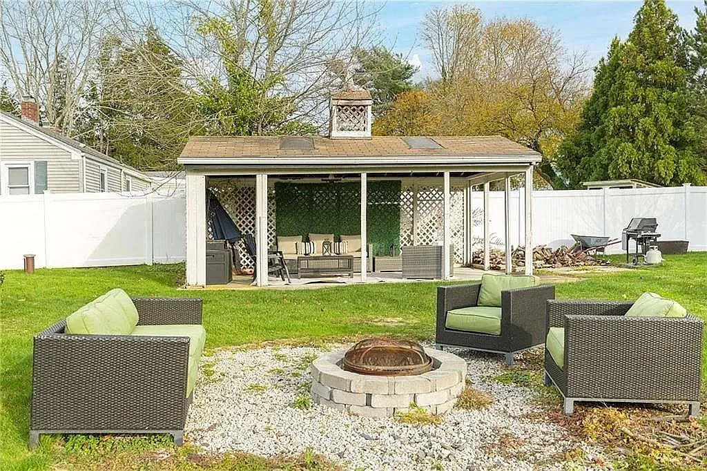 3 bed, 1400 sqft, $3,000 — Photo 4