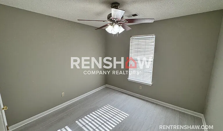 6954 Luxor Ln — Photo 4