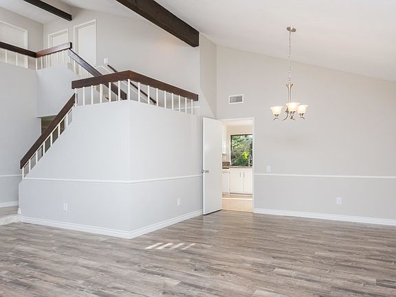 4th image of 11237 Pabellon Ct