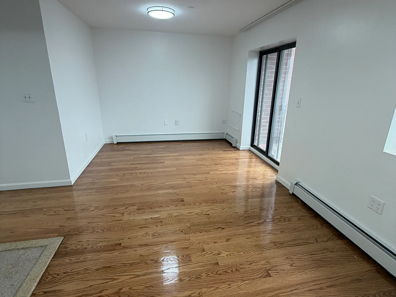2 bed, 780 sqft, $2,700 — Photo 3