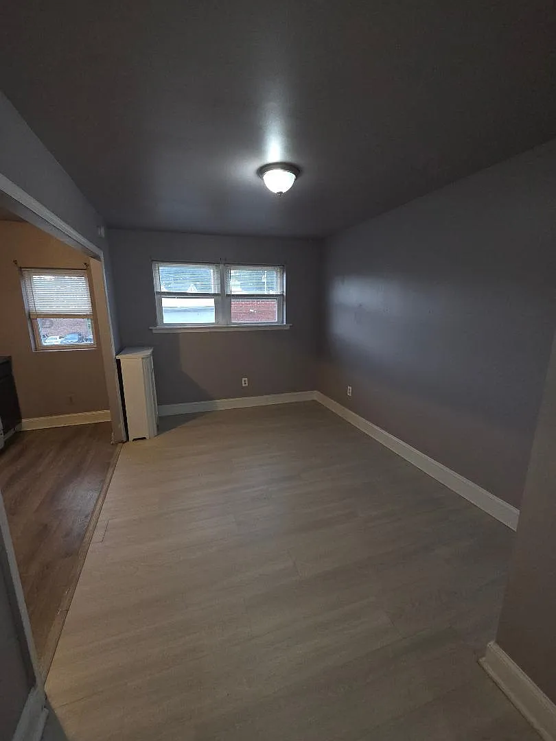 3 bed, 1204 sqft, $1,600 — Photo 4