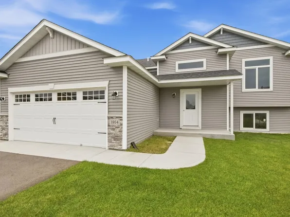 1804 6th St N, Sartell, MN 56377
