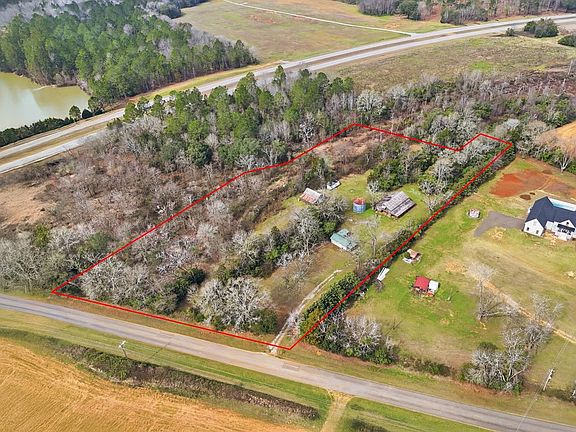 2nd image of 204 Linden Rd