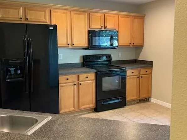 2425 Hibiscus Bay Ln, Brandon, FL 33511