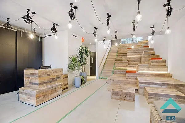 Rented by EXR | media 23