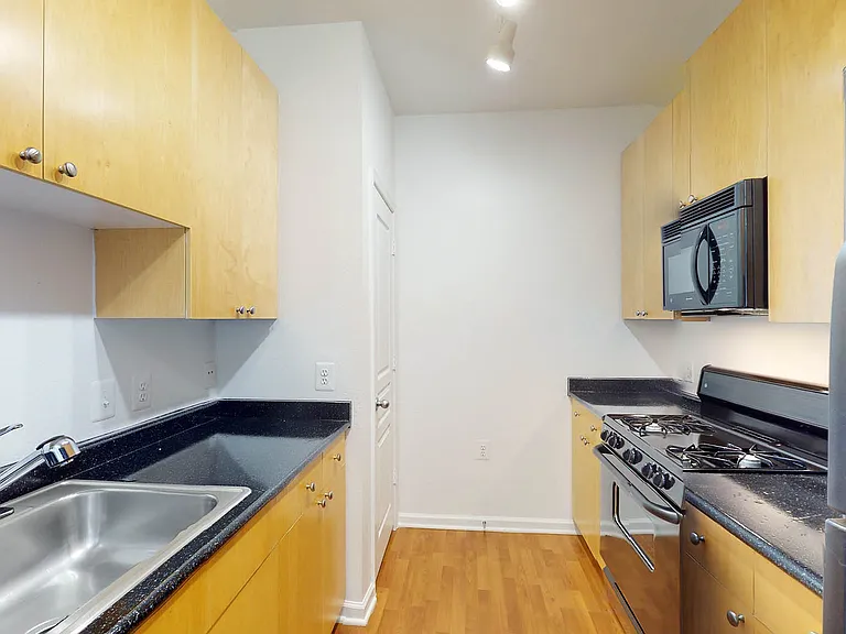 Sullivan Place — Photo 25