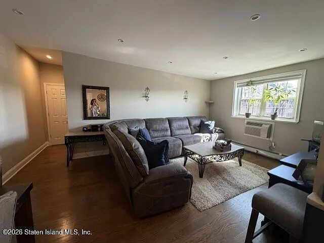 400 Maryland Ave #3D — Photo 7