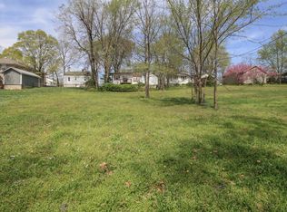 609 E Harper St, Ozark, MO 65721