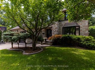 2530 Jarvis St, Mississauga, ON L5C 2P6