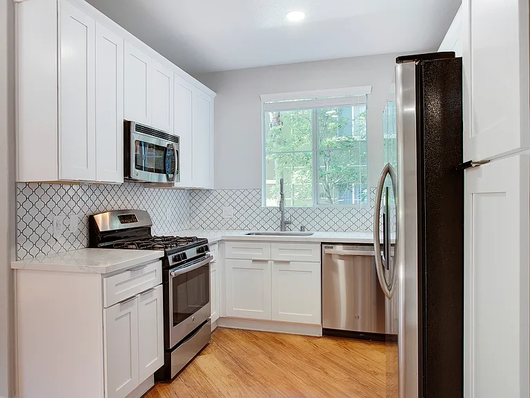 5550 W 6th St #1-404 — Photo 2
