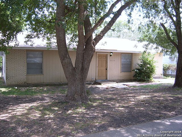 1st image of 6026 Castle Hunt Dr