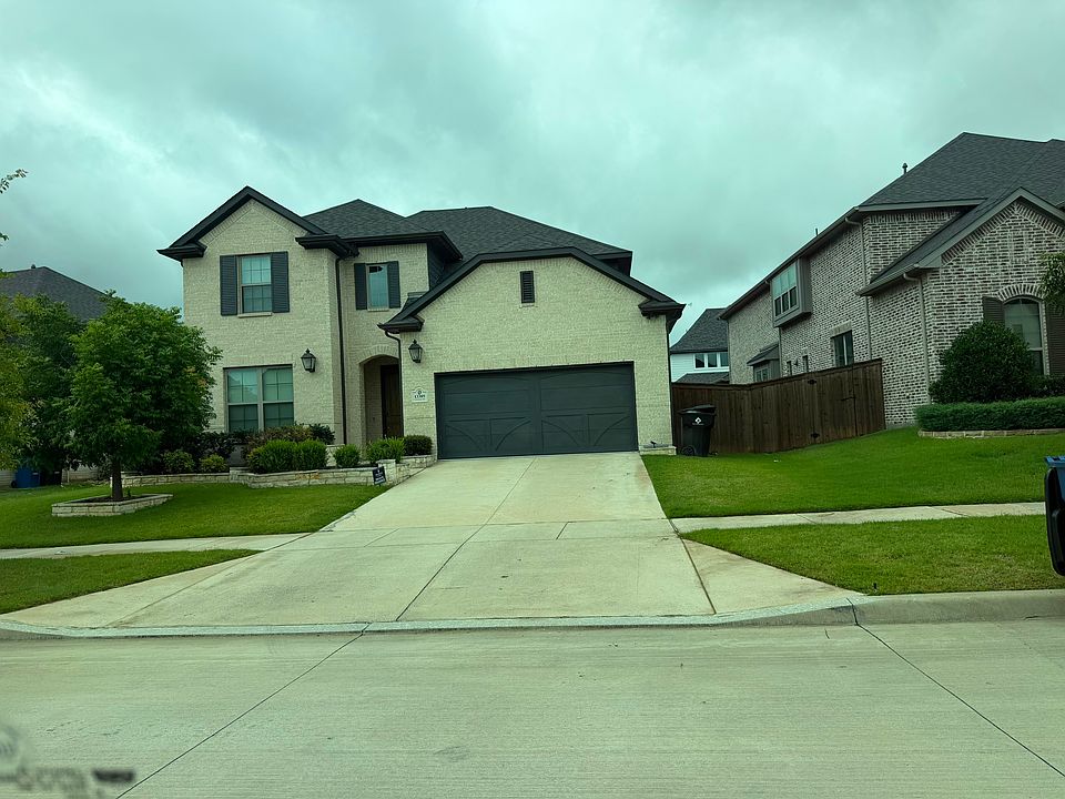 1st image of 13389 Crestmoor Dr