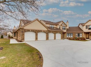 420 Satinwood Ter, Buffalo Grove, IL 60089