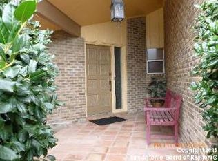 8714 Golden Point, Windcrest, TX 78239