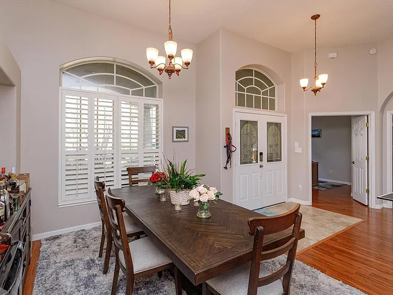 3380 Bellington Dr — Photo 2
