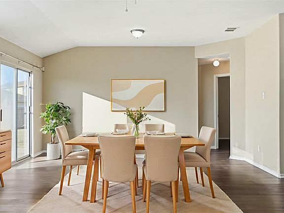 4th image of 101 Long Prairie Dr